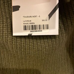 Ribbed cashmere wool midi-length skirt
